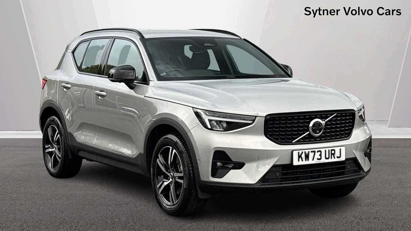 Main listing image - Volvo XC40