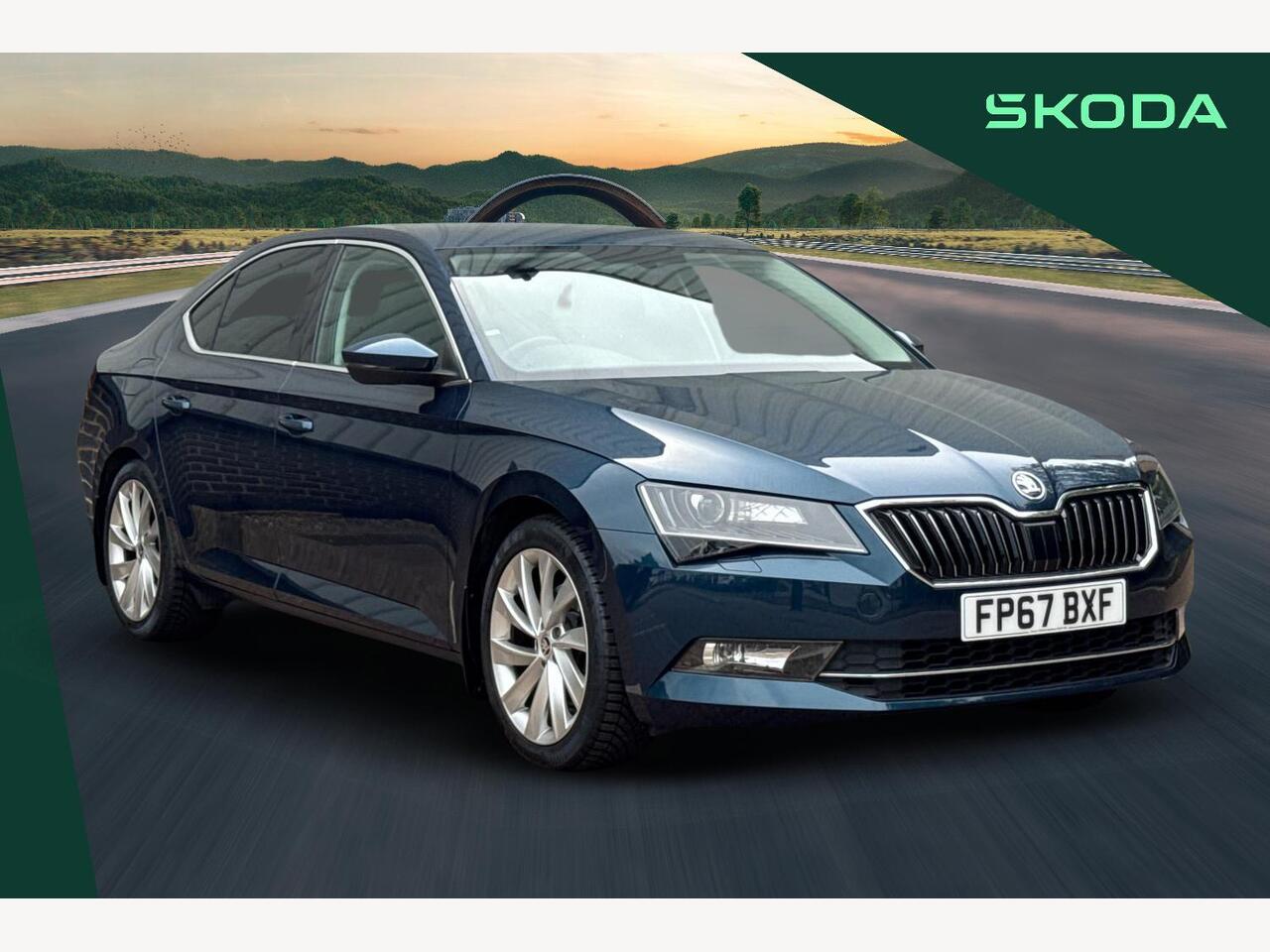 Main listing image - Skoda Superb