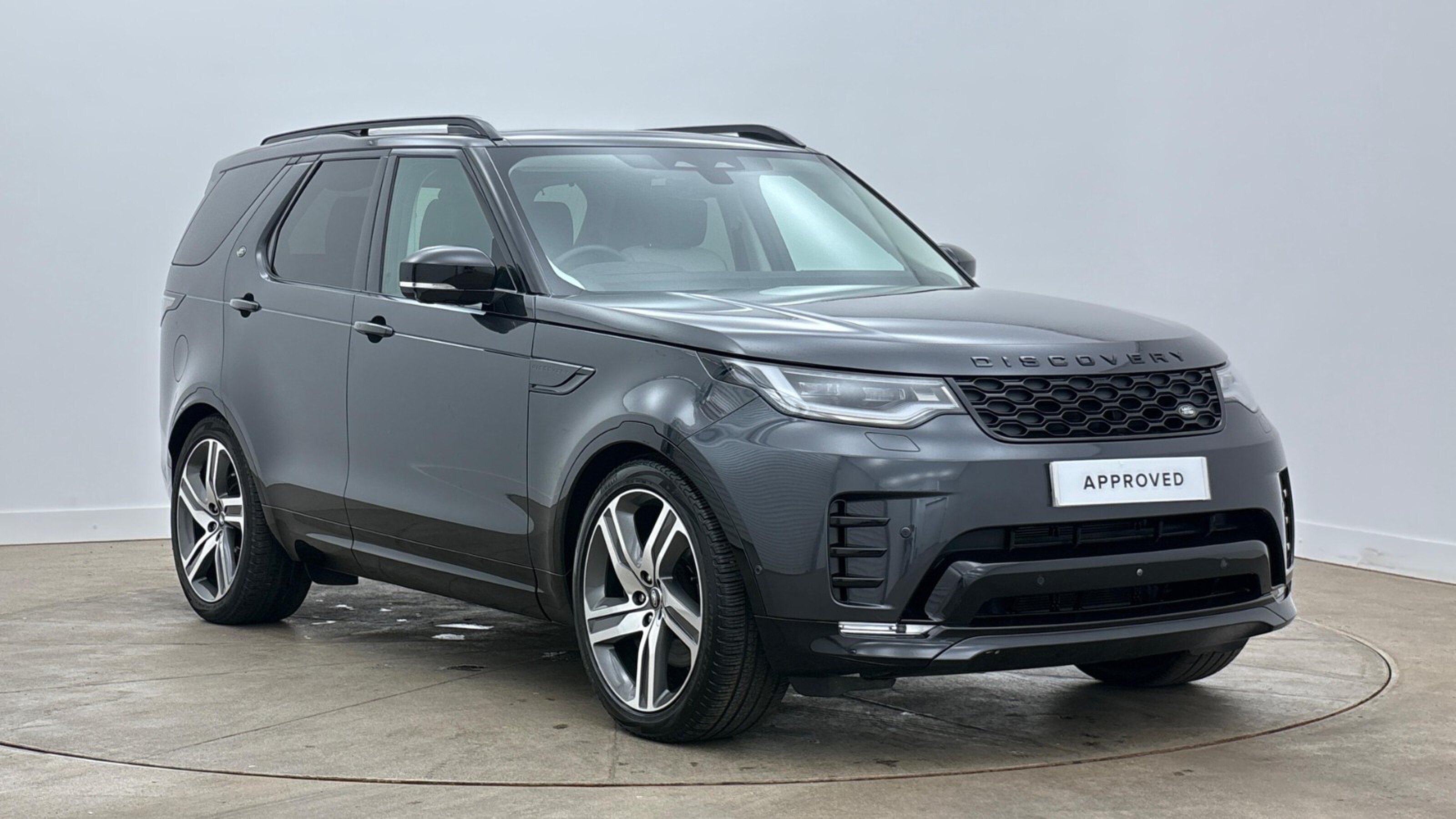Main listing image - Land Rover Discovery