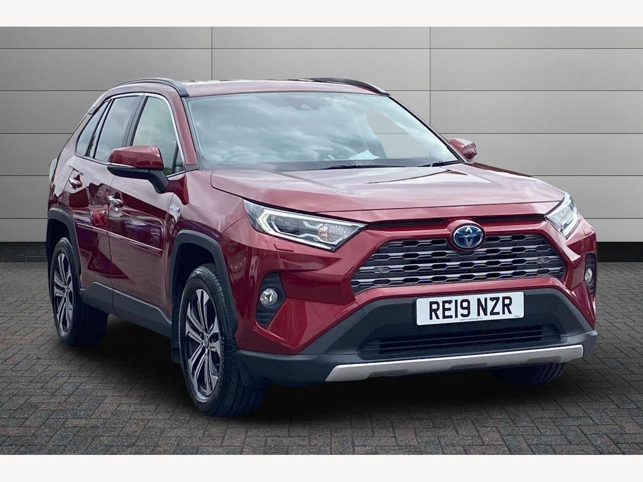 Main listing image - Toyota RAV4