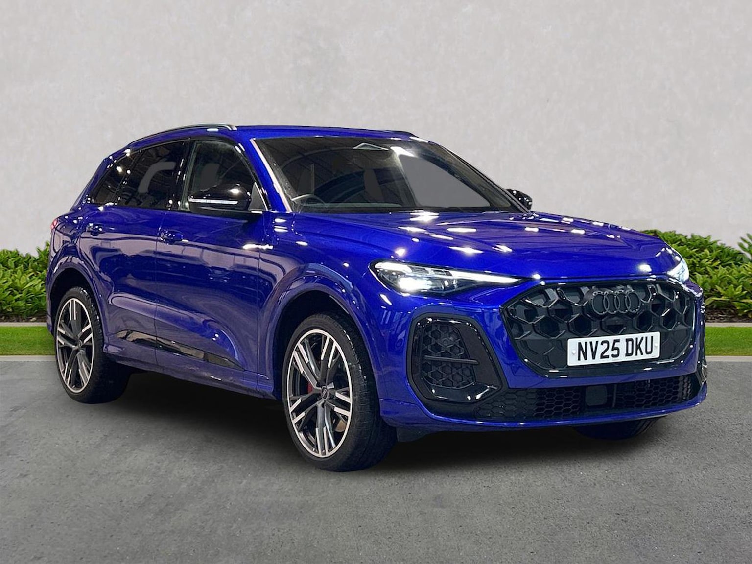 Main listing image - Audi Q5