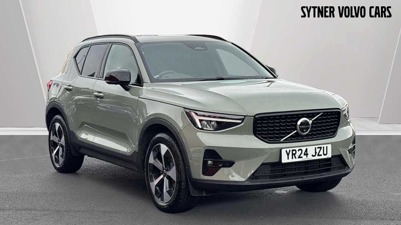 Main listing image - Volvo XC40