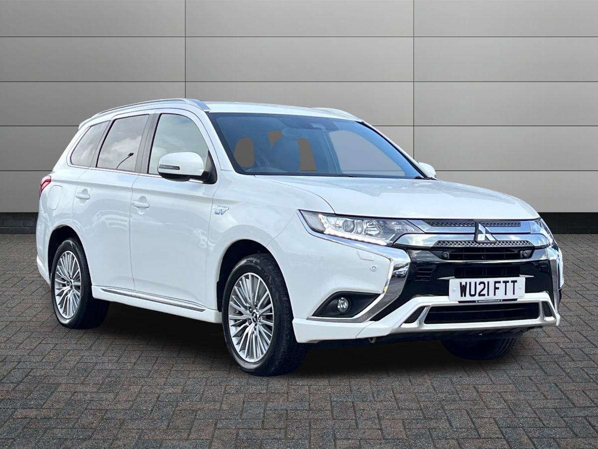 Main listing image - Mitsubishi Outlander