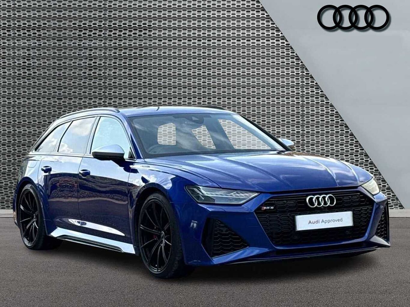 Main listing image - Audi RS6