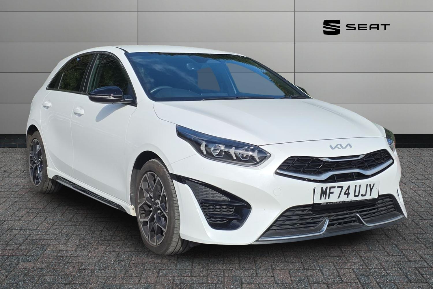 Main listing image - Kia Ceed