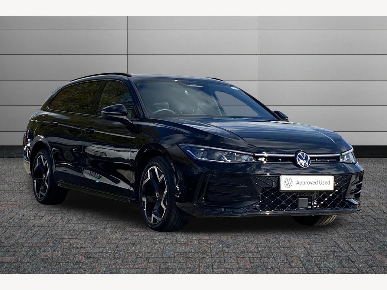 Main listing image - Volkswagen Passat