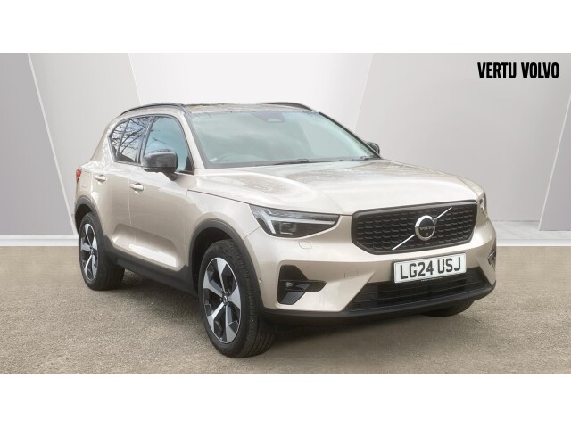 Main listing image - Volvo XC40