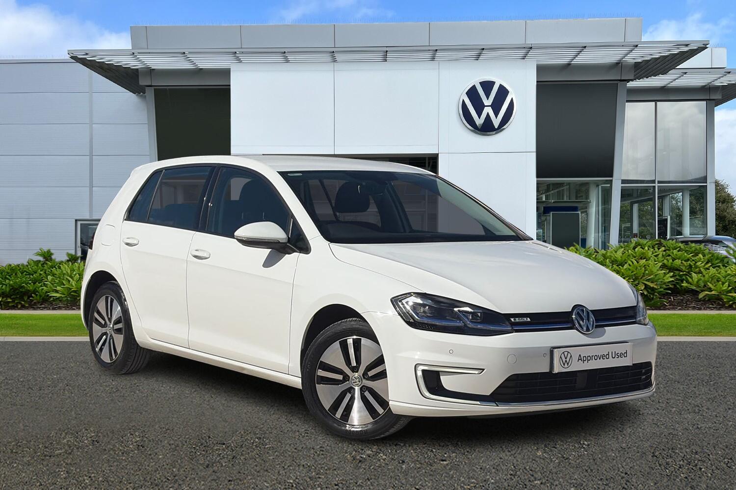 Main listing image - Volkswagen Golf