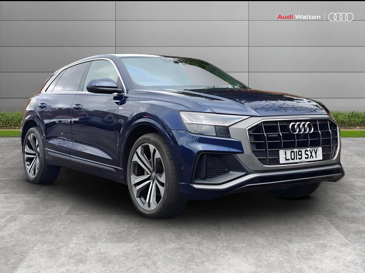 Main listing image - Audi Q8