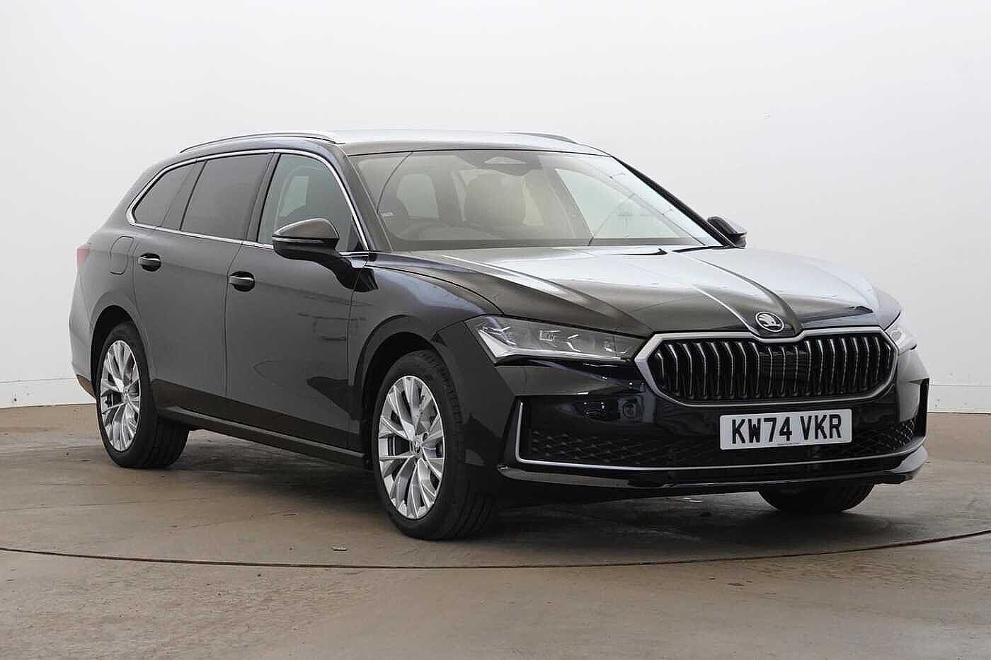Main listing image - Skoda Superb Estate