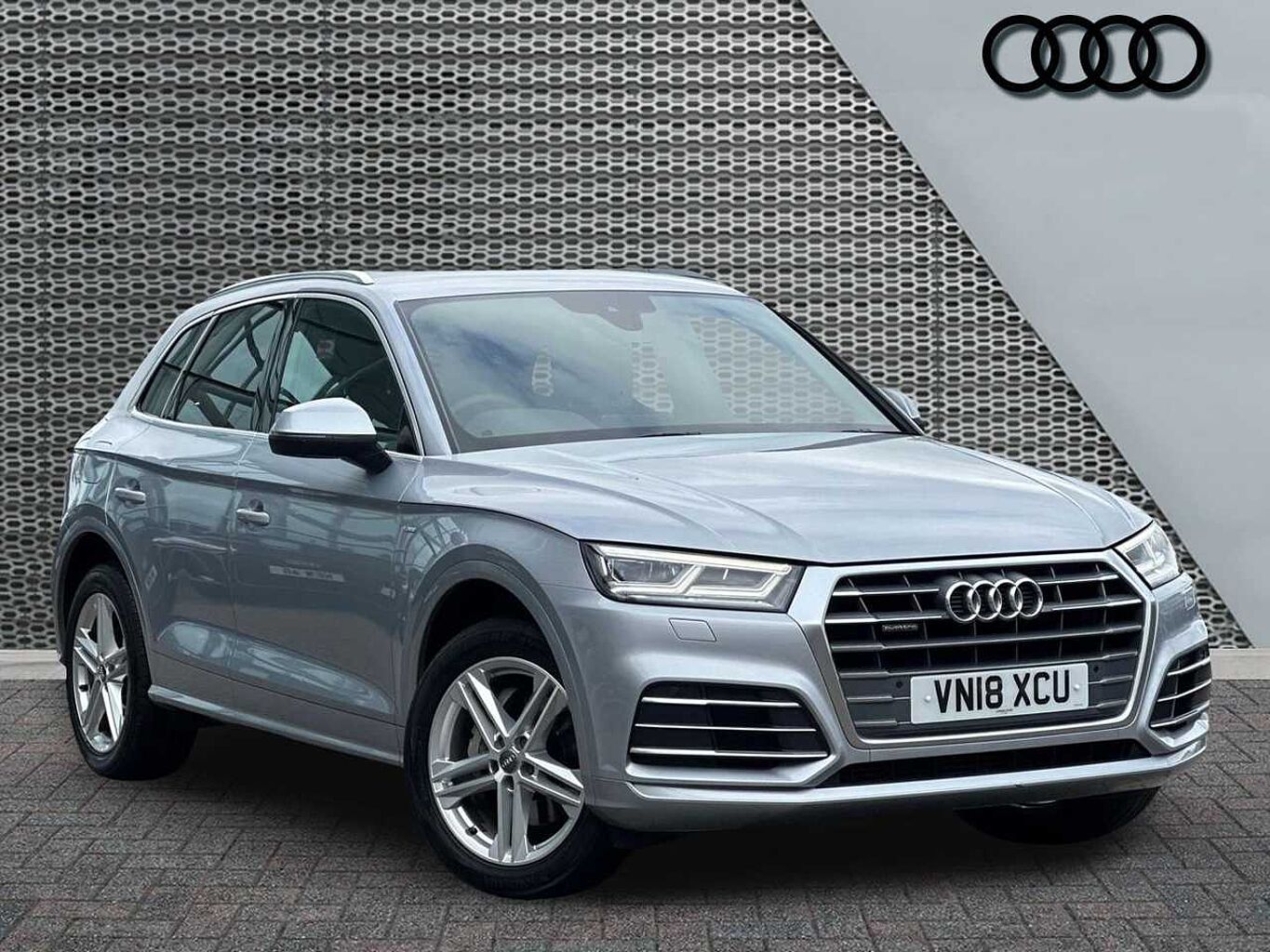 Main listing image - Audi Q5