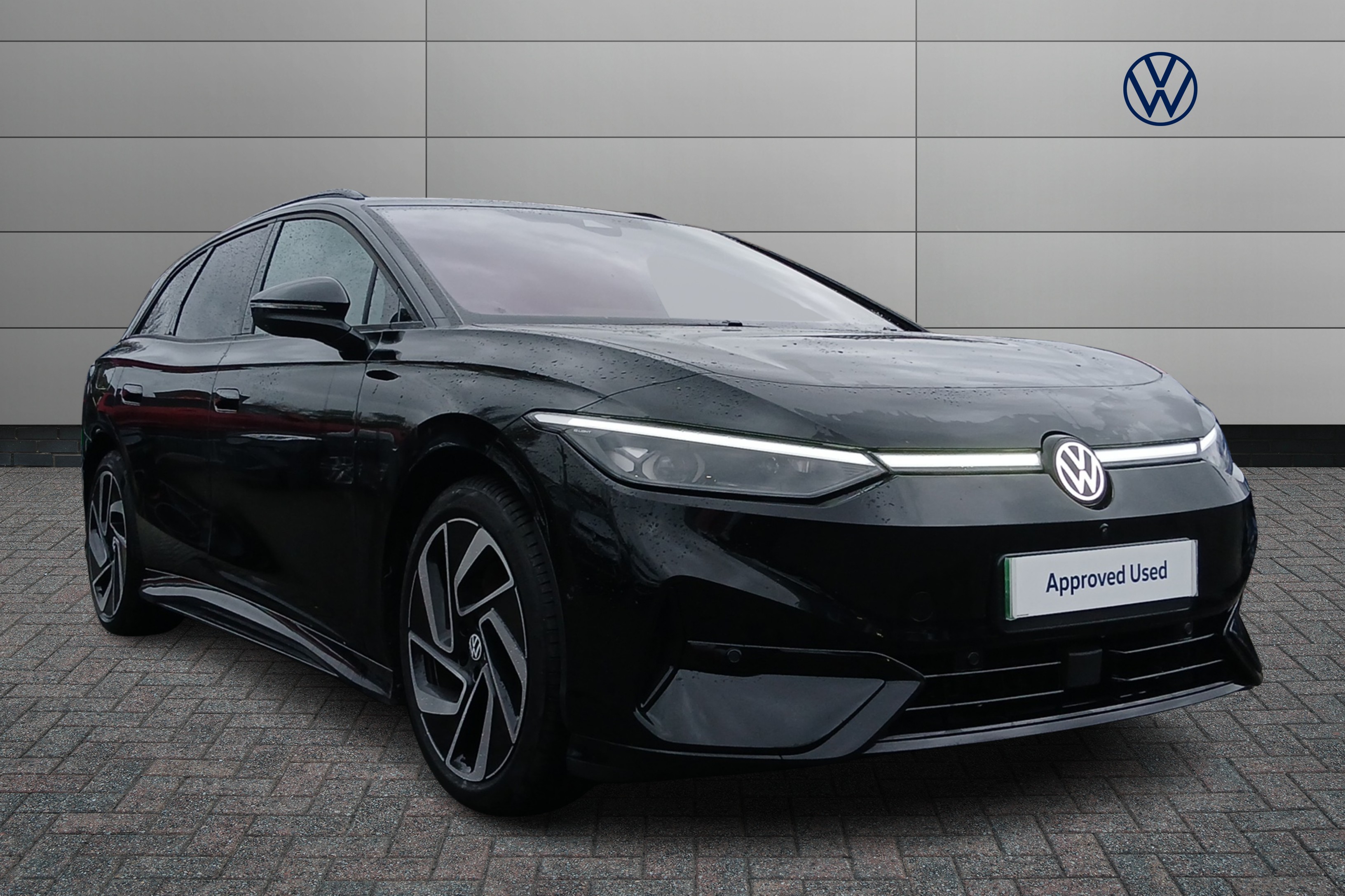 Main listing image - Volkswagen ID.7