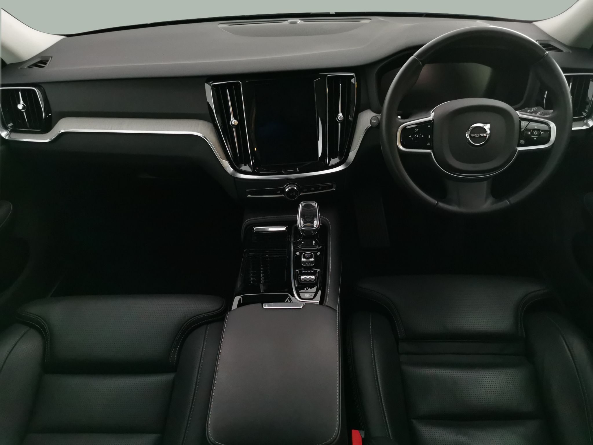 Main listing image - Volvo V60