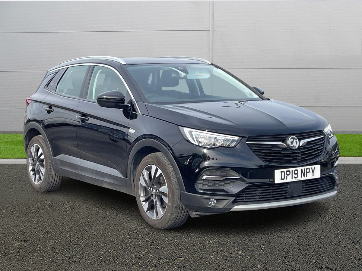 Main listing image - Vauxhall Grandland X