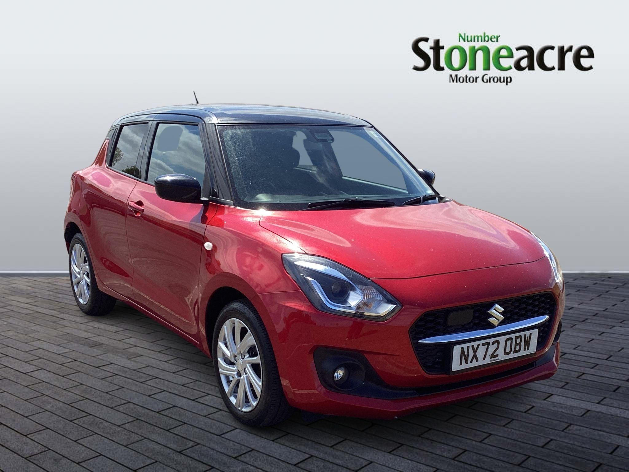 Main listing image - Suzuki Swift
