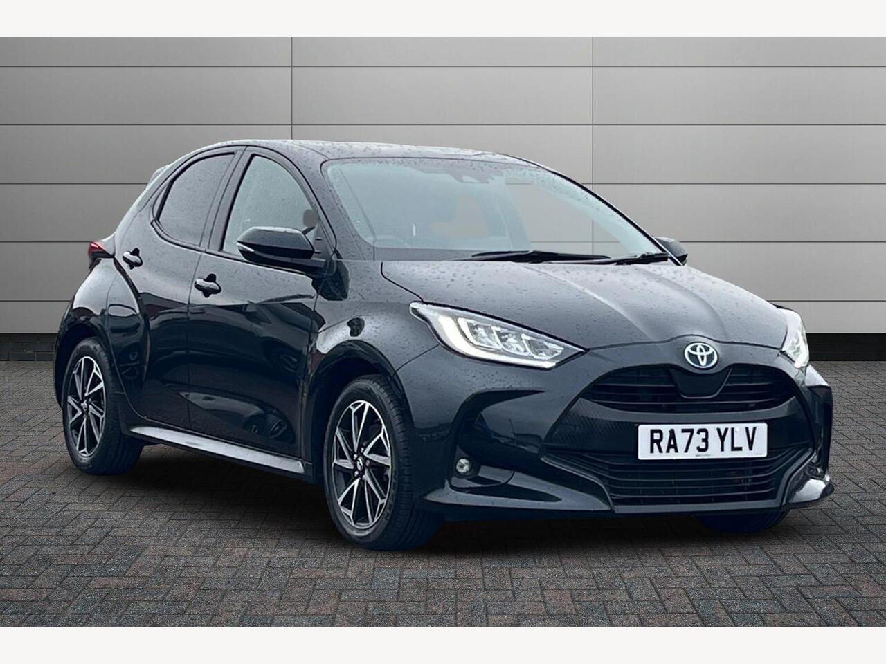 Main listing image - Toyota Yaris