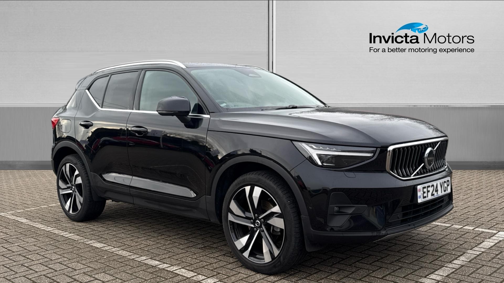Main listing image - Volvo XC40