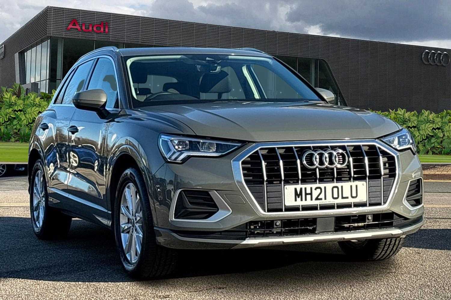 Main listing image - Audi Q3