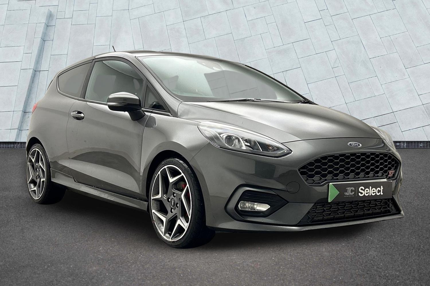 Main listing image - Ford Fiesta ST