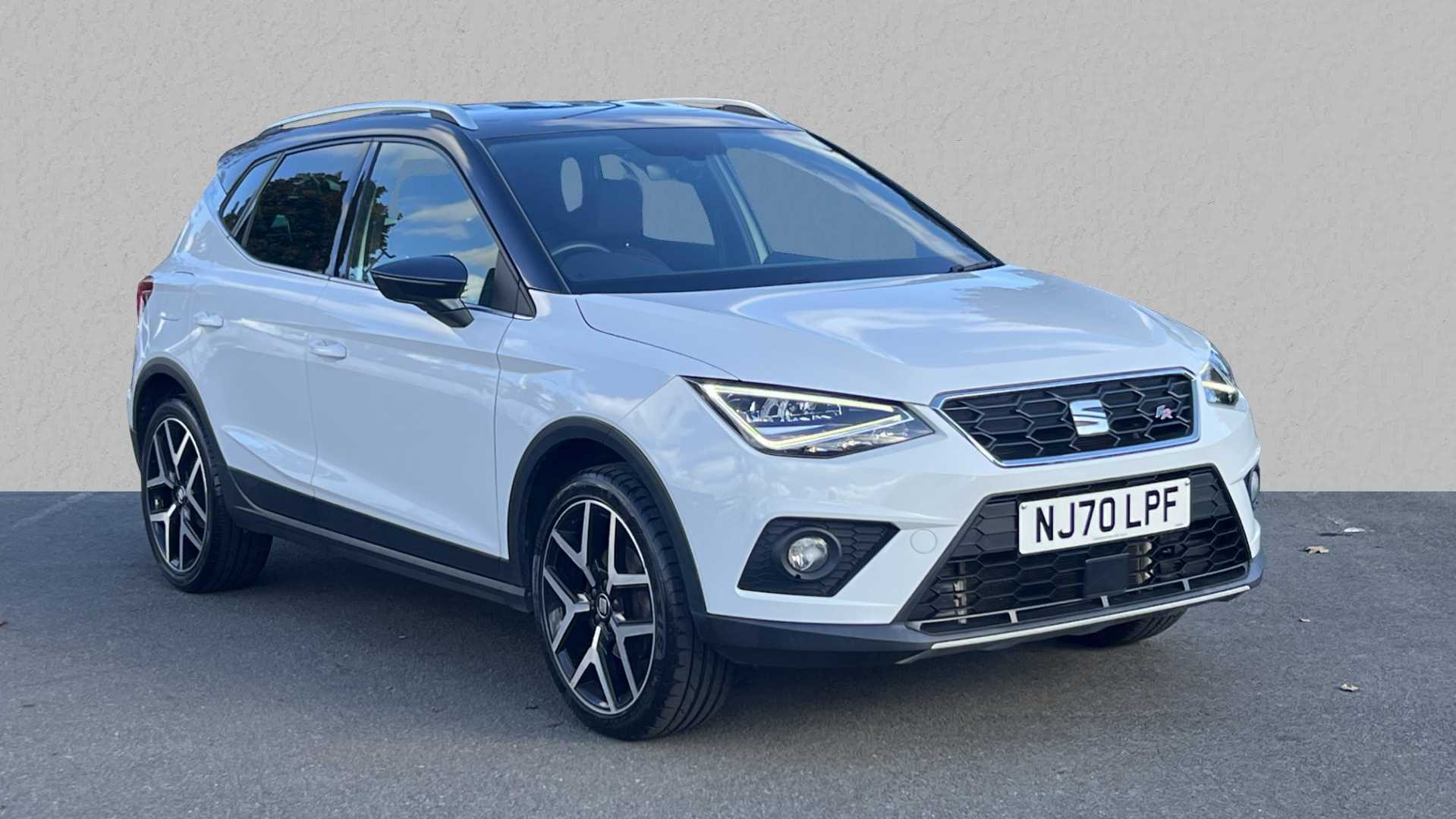 Main listing image - SEAT Arona