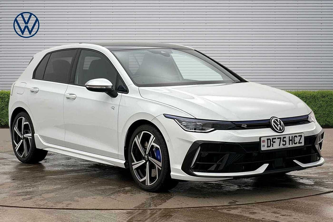Main listing image - Volkswagen Golf