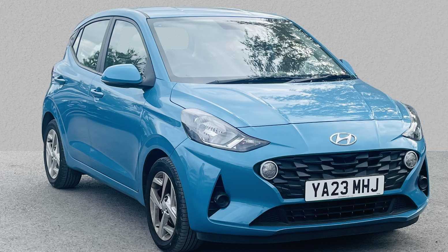 Main listing image - Hyundai i10