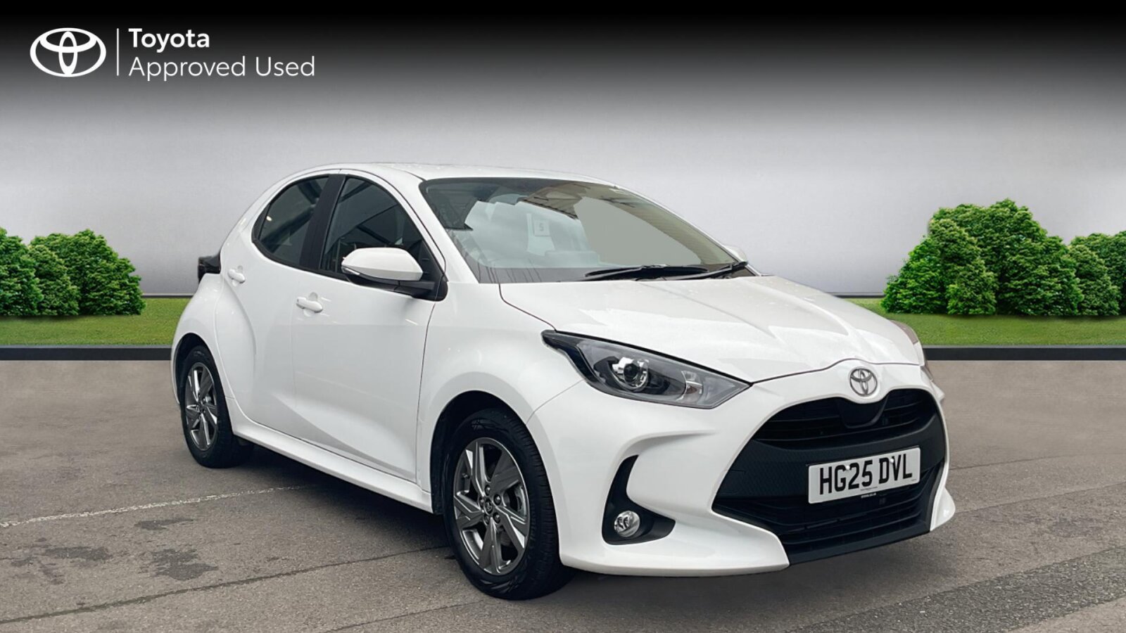 Main listing image - Toyota Yaris