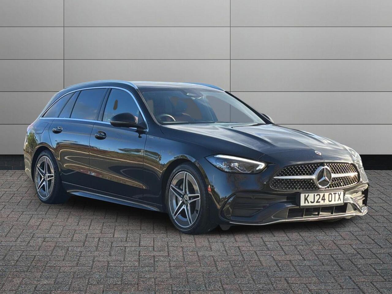 Main listing image - Mercedes-Benz C-Class Estate