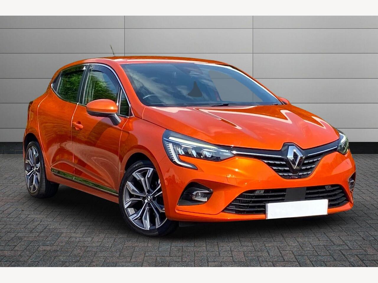 Main listing image - Renault Clio