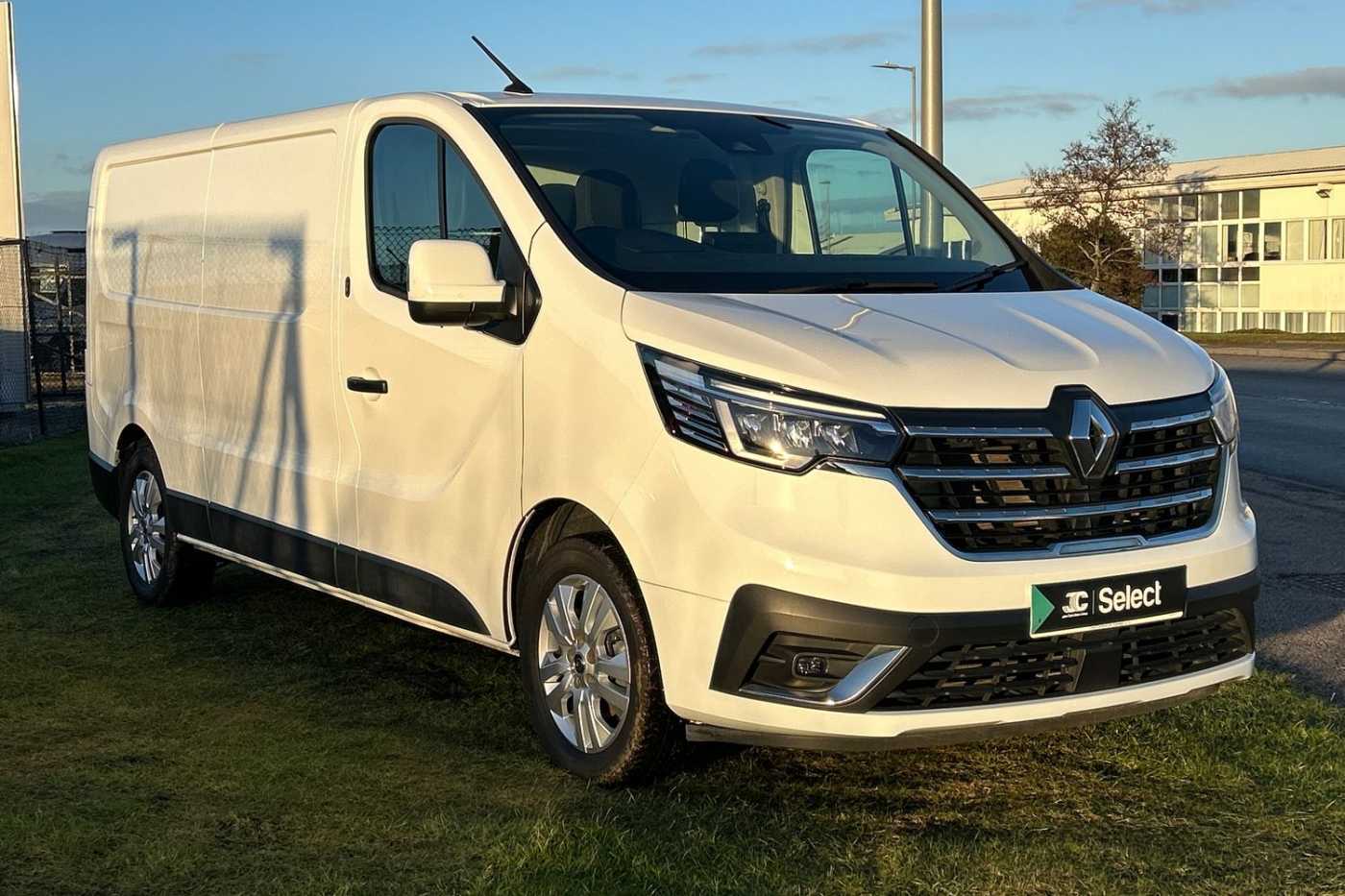 Main listing image - Renault Trafic