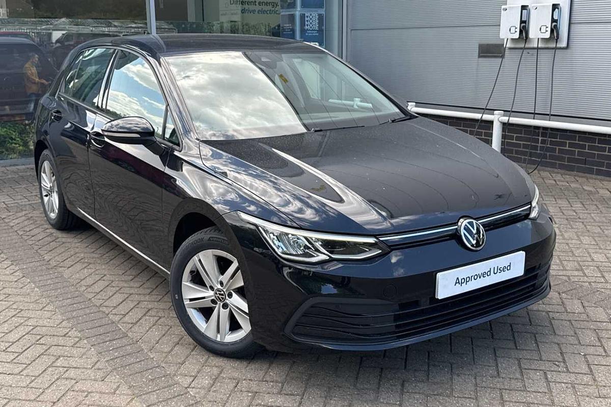 Main listing image - Volkswagen Golf