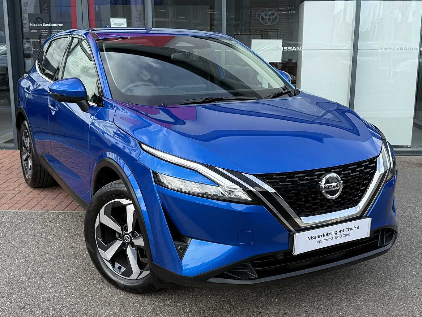 Main listing image - Nissan Qashqai