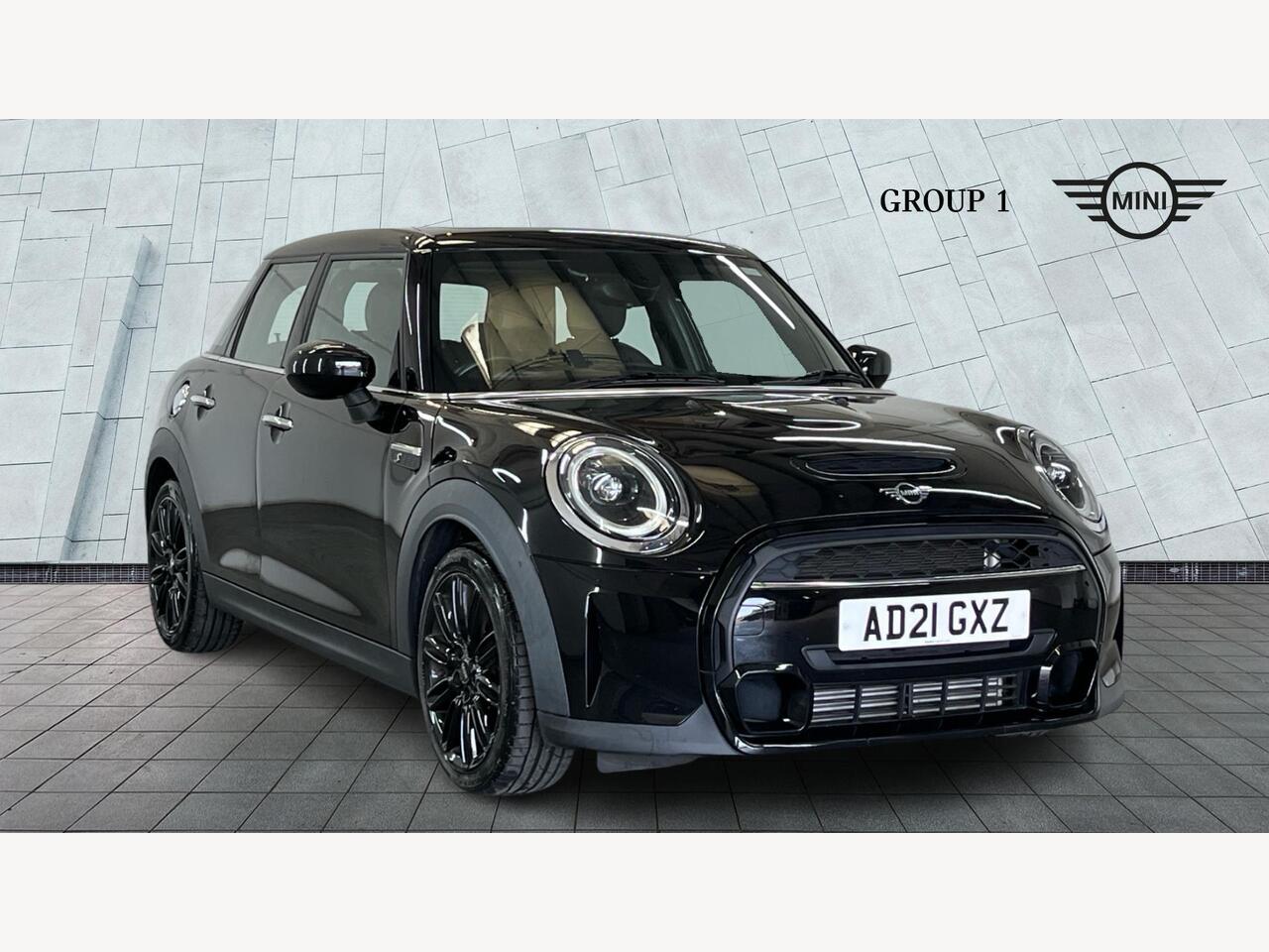 Main listing image - MINI Hatchback