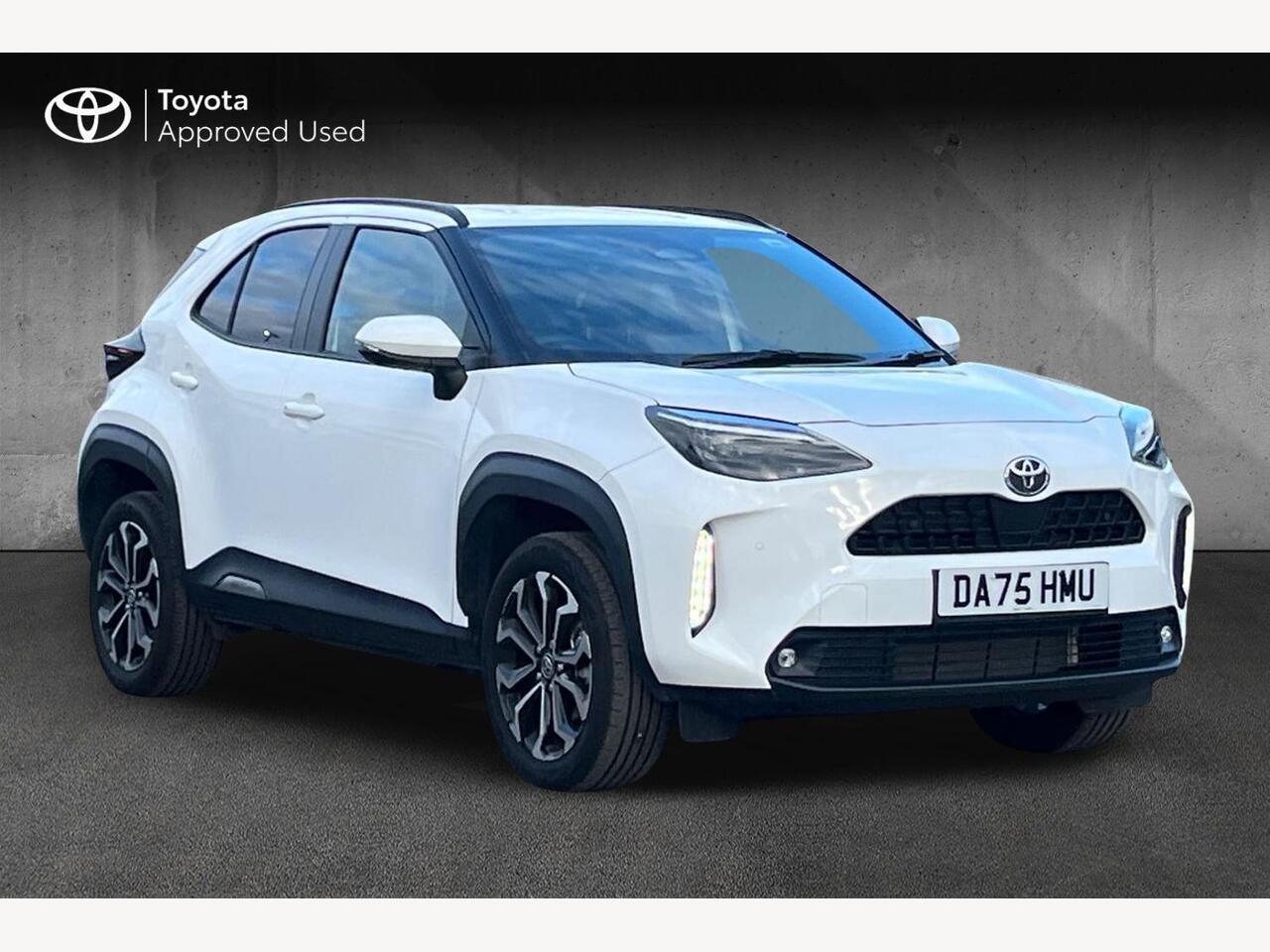 Main listing image - Toyota Yaris Cross