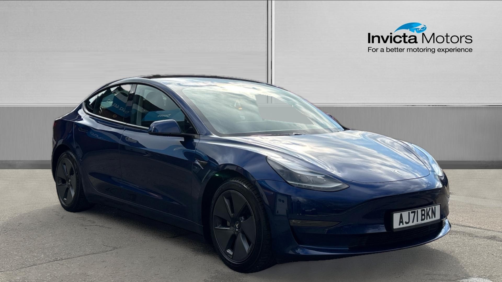 Main listing image - Tesla Model 3