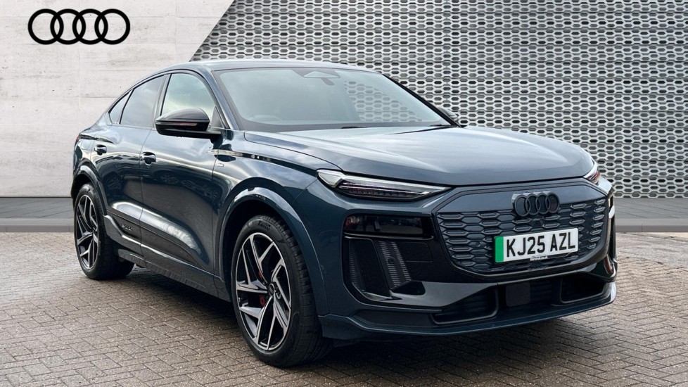 Main listing image - Audi Q6 e-tron