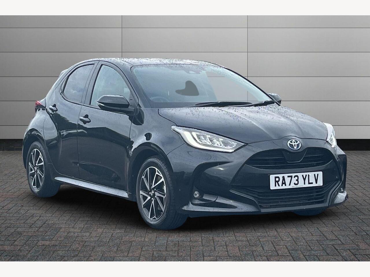 Main listing image - Toyota Yaris