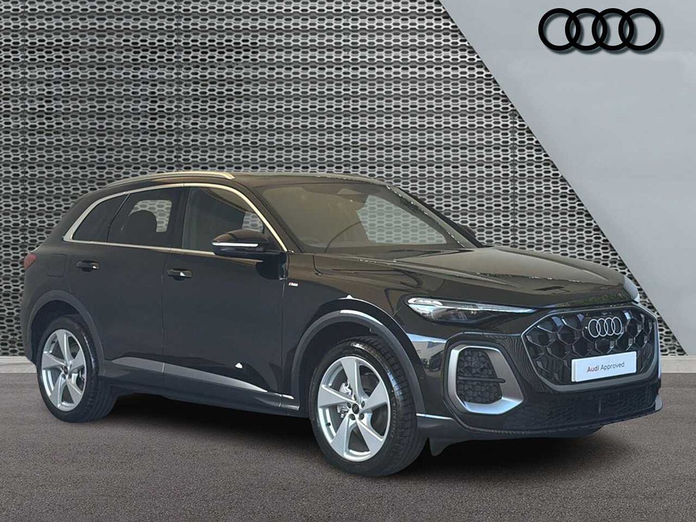 Main listing image - Audi Q5