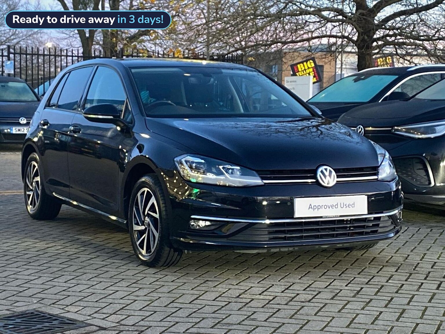 Main listing image - Volkswagen Golf