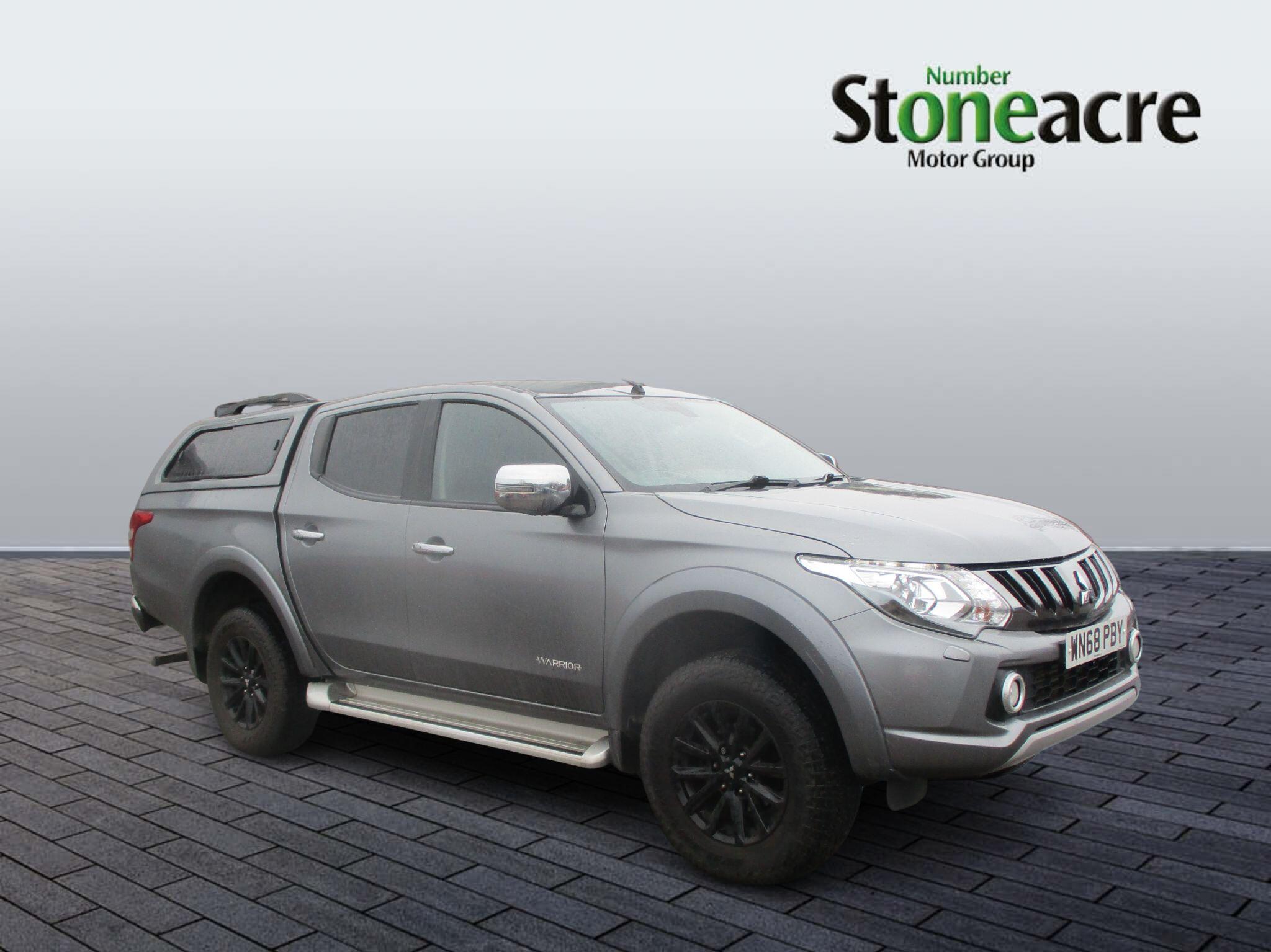 Main listing image - Mitsubishi L200