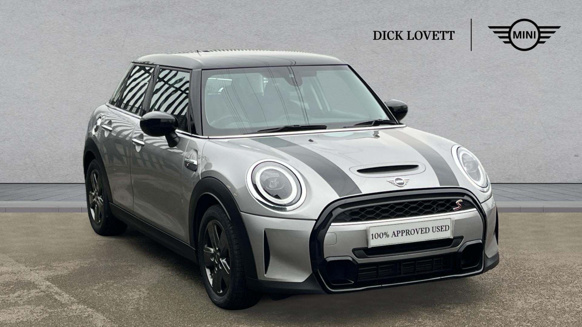 Main listing image - MINI Hatchback 5dr