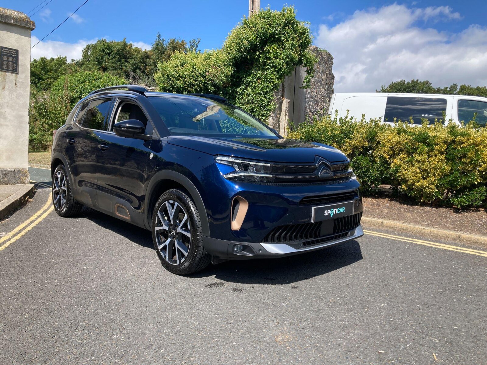 Main listing image - Citroen C5 Aircross