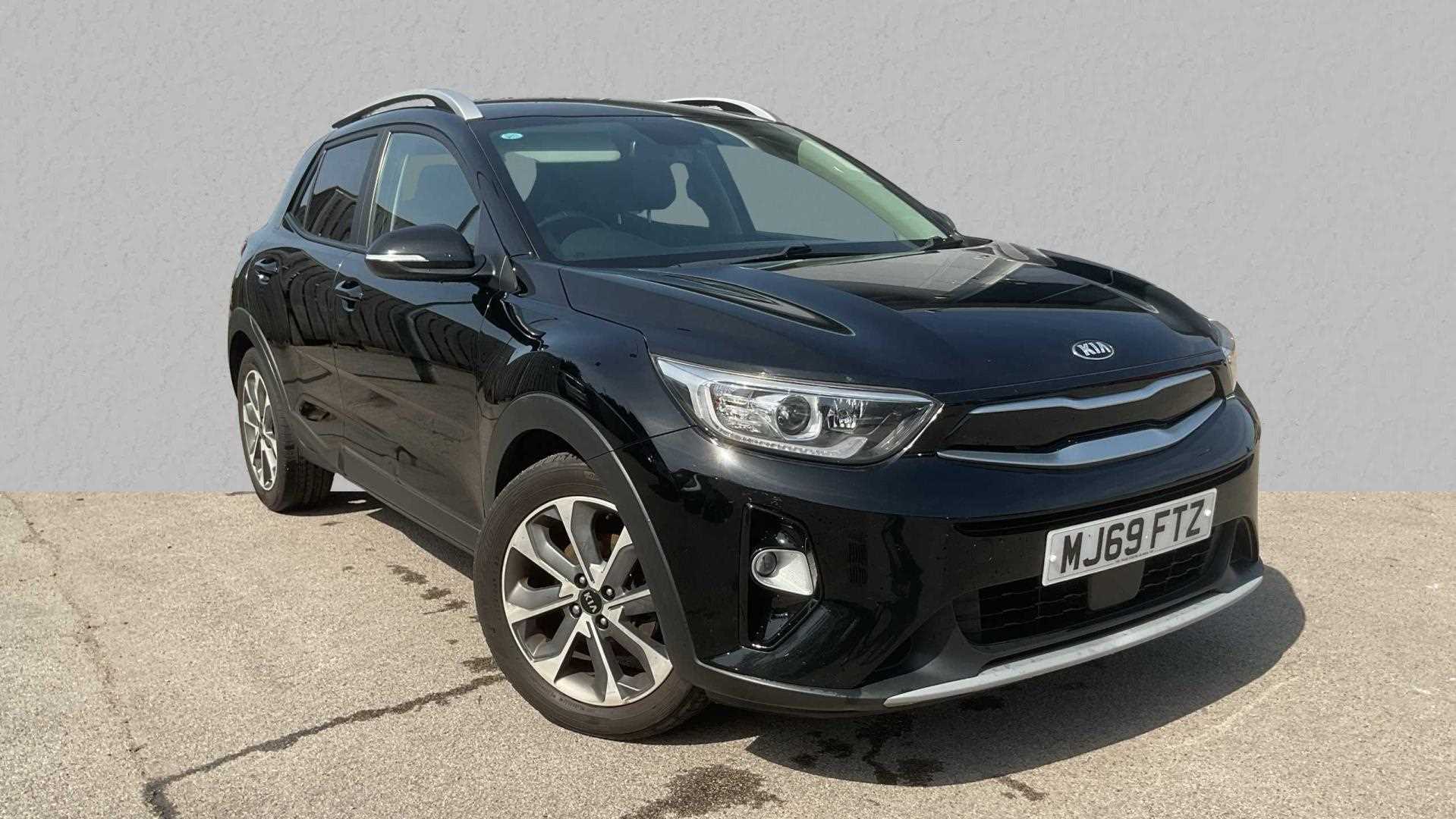 Main listing image - Kia Stonic