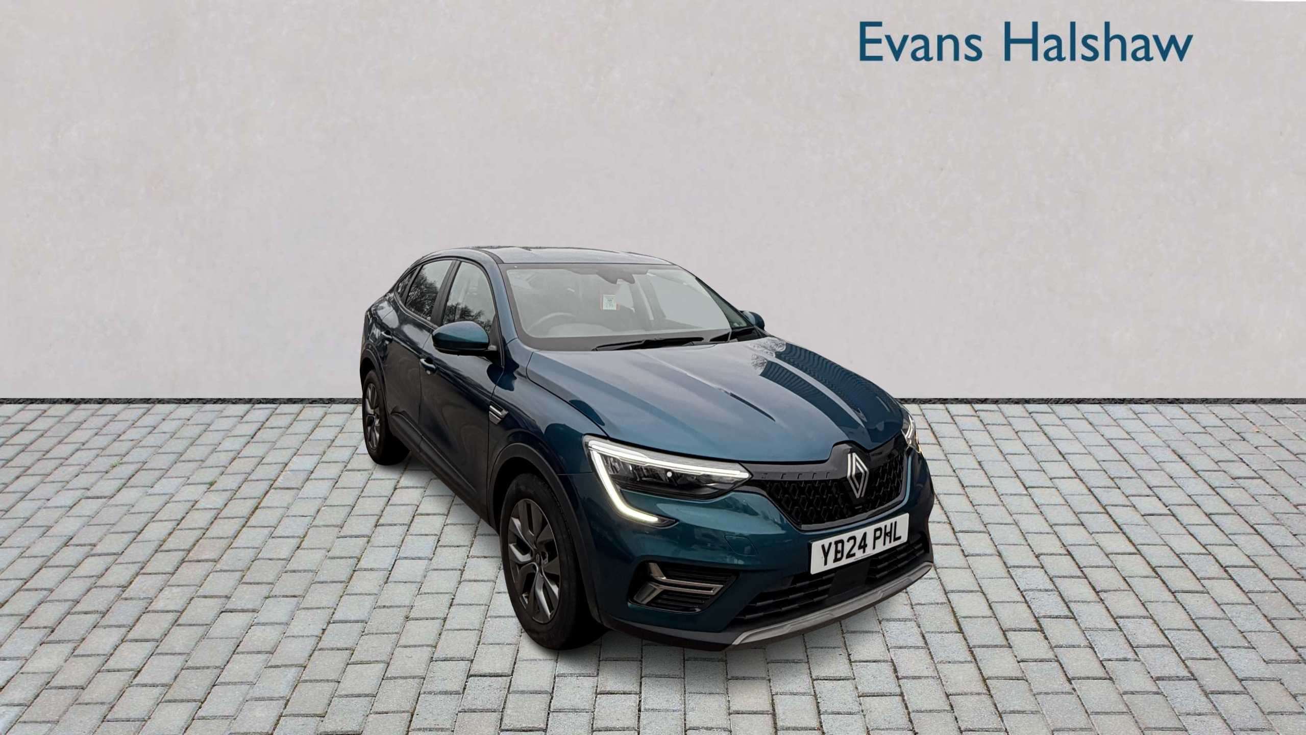 Main listing image - Renault Arkana