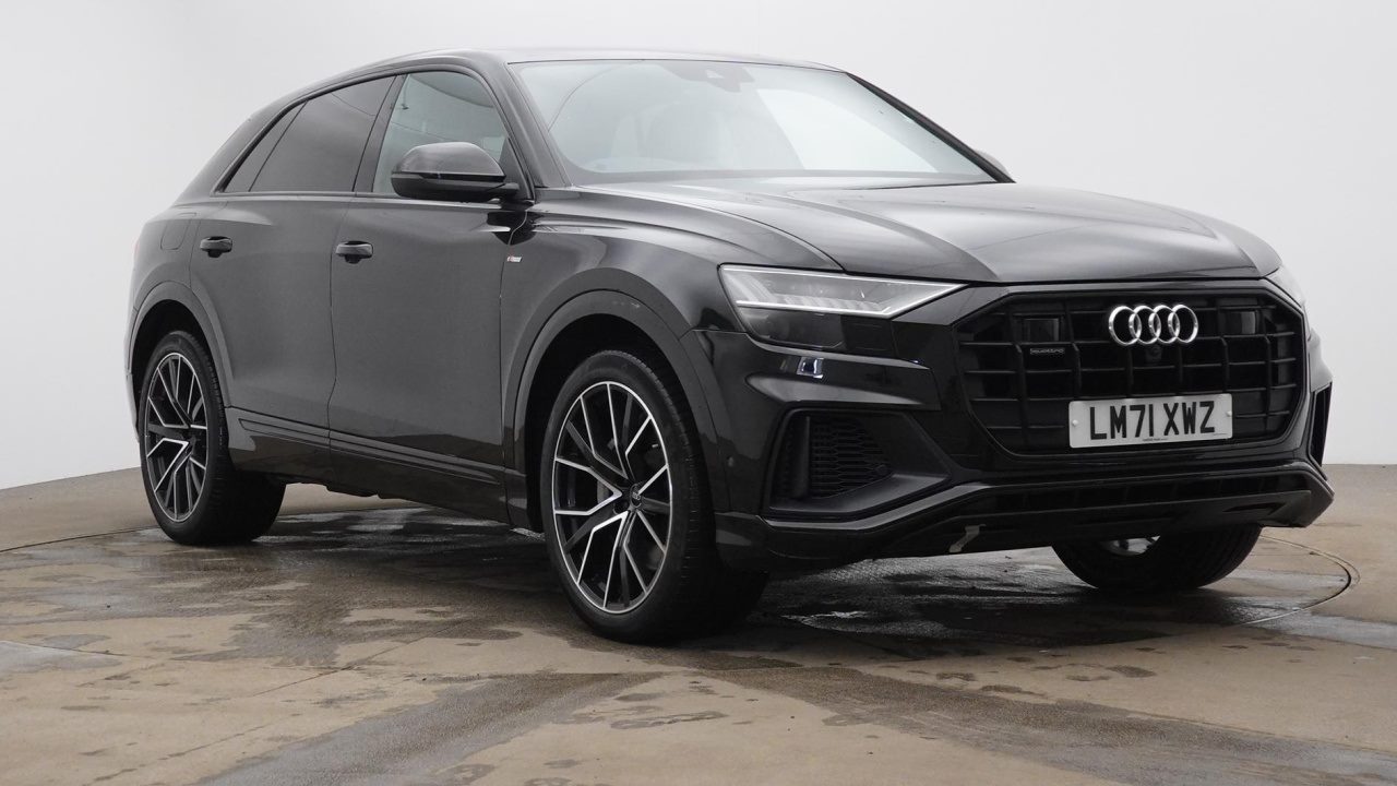 Main listing image - Audi Q8