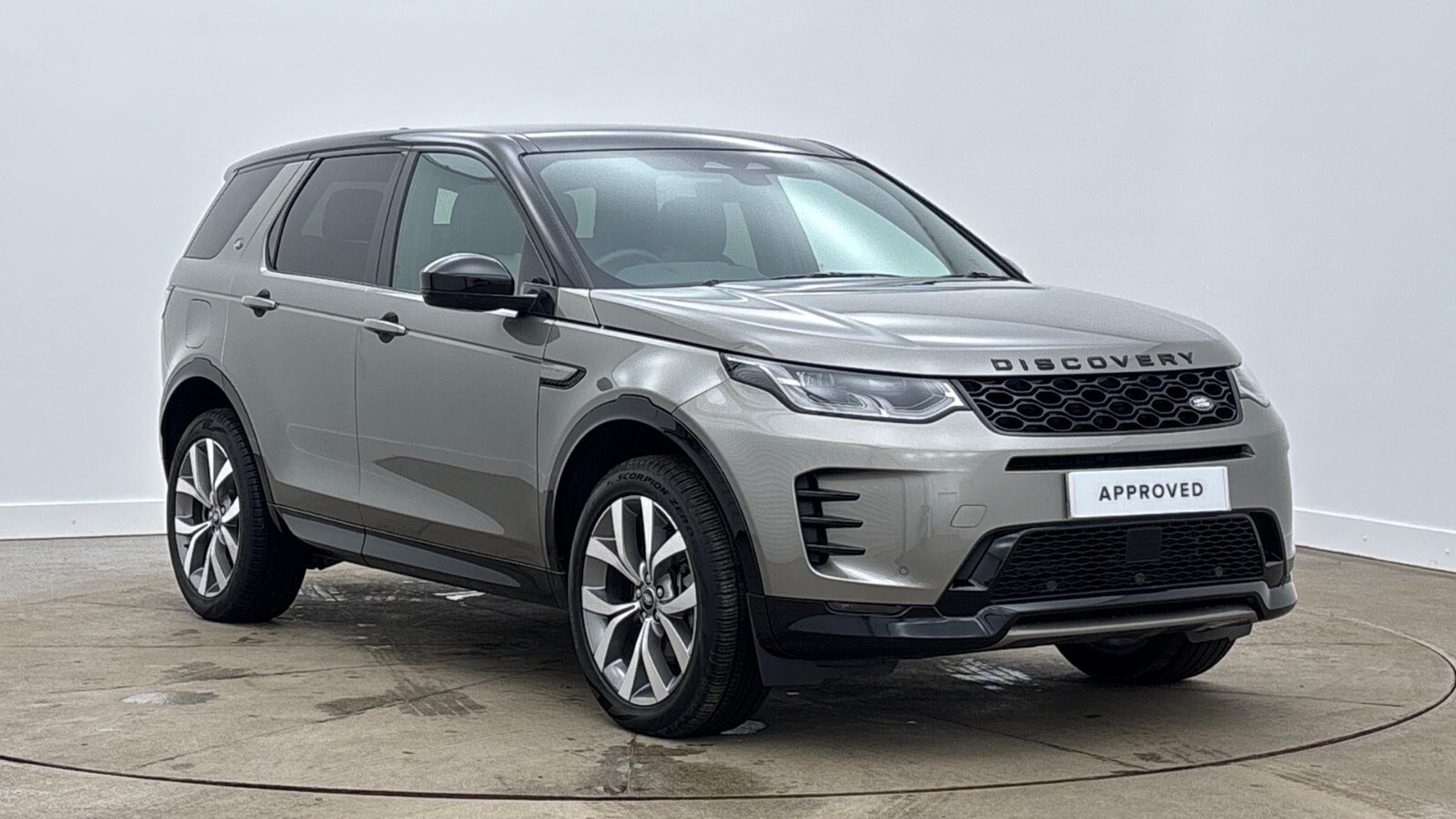 Main listing image - Land Rover Discovery Sport