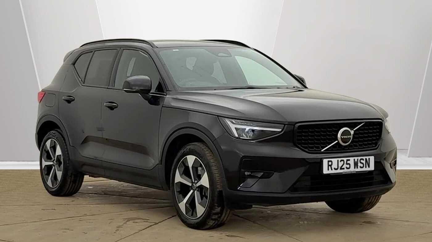 Main listing image - Volvo XC40