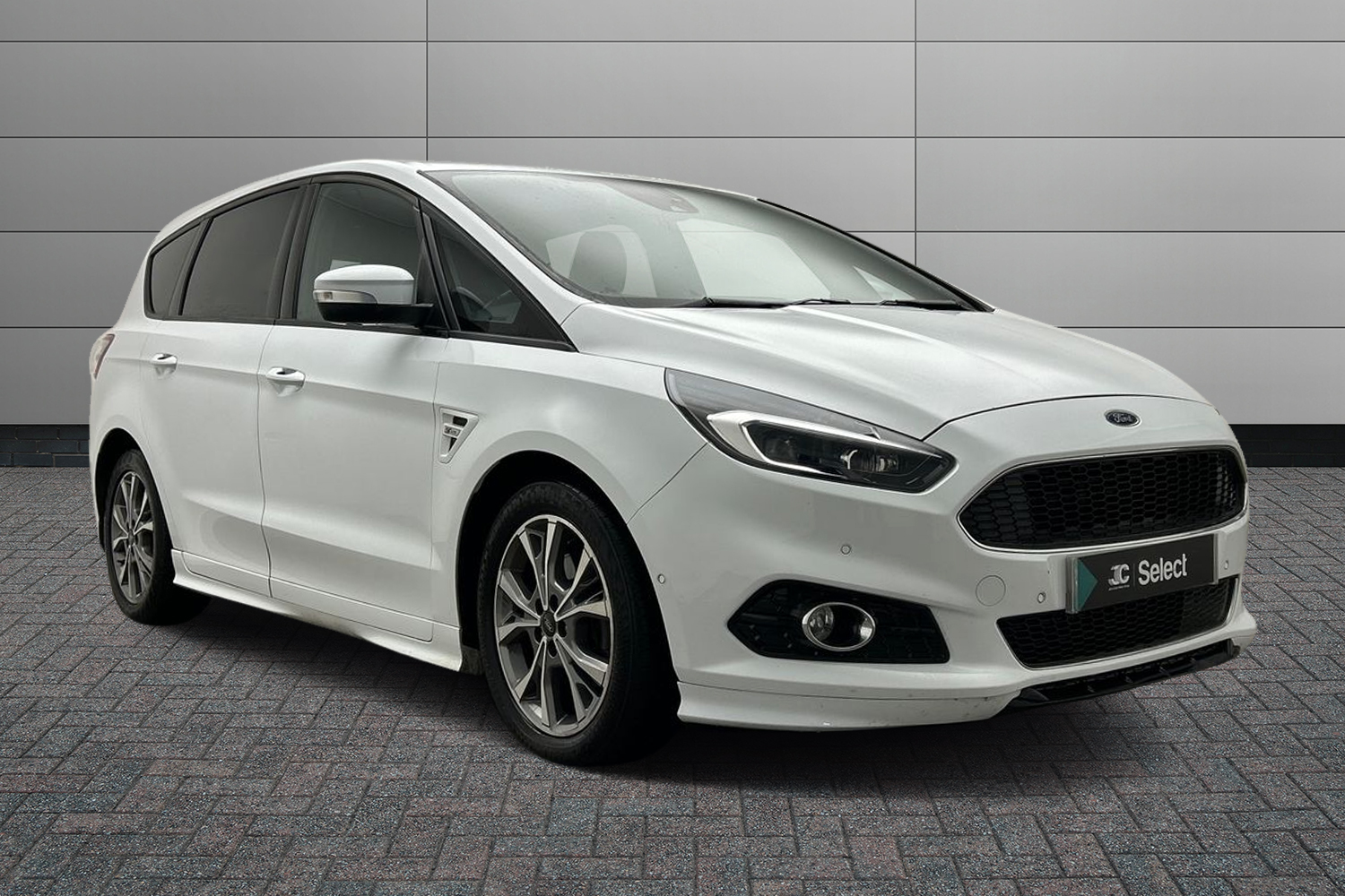 Main listing image - Ford S-MAX