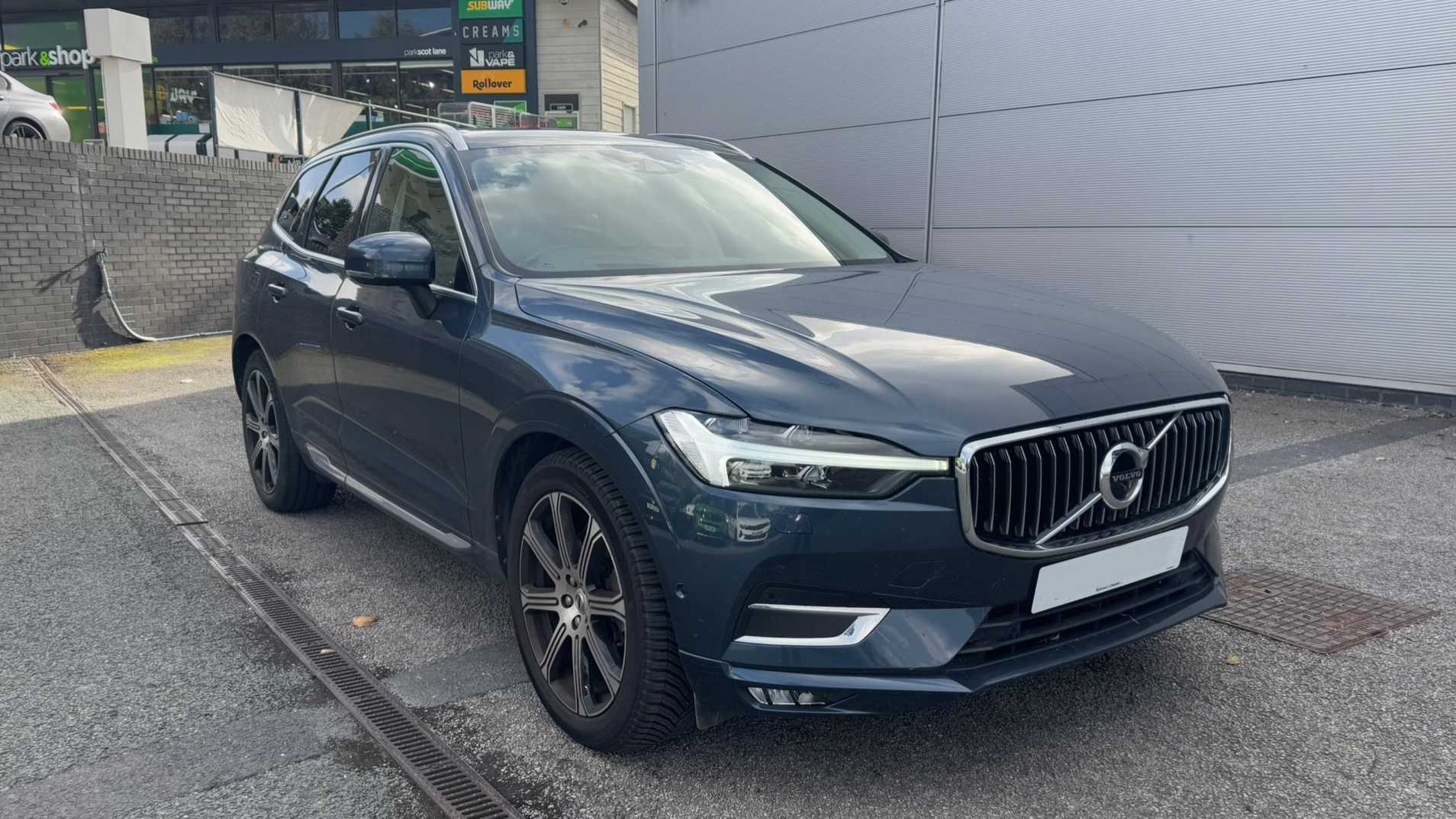 Main listing image - Volvo XC60
