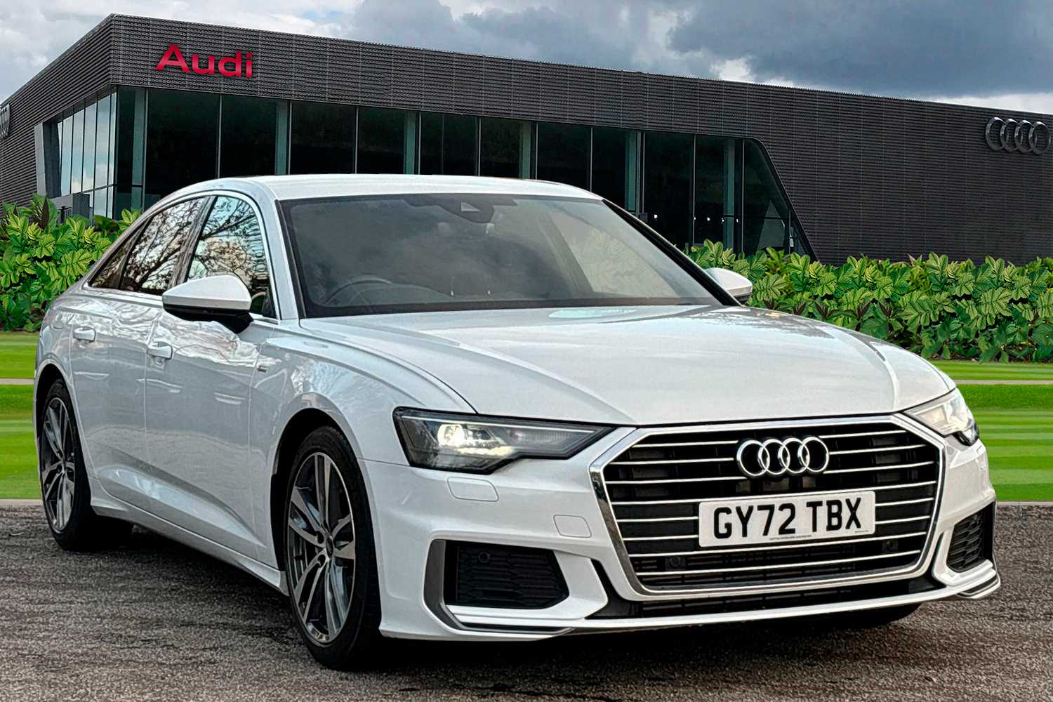 Main listing image - Audi A6